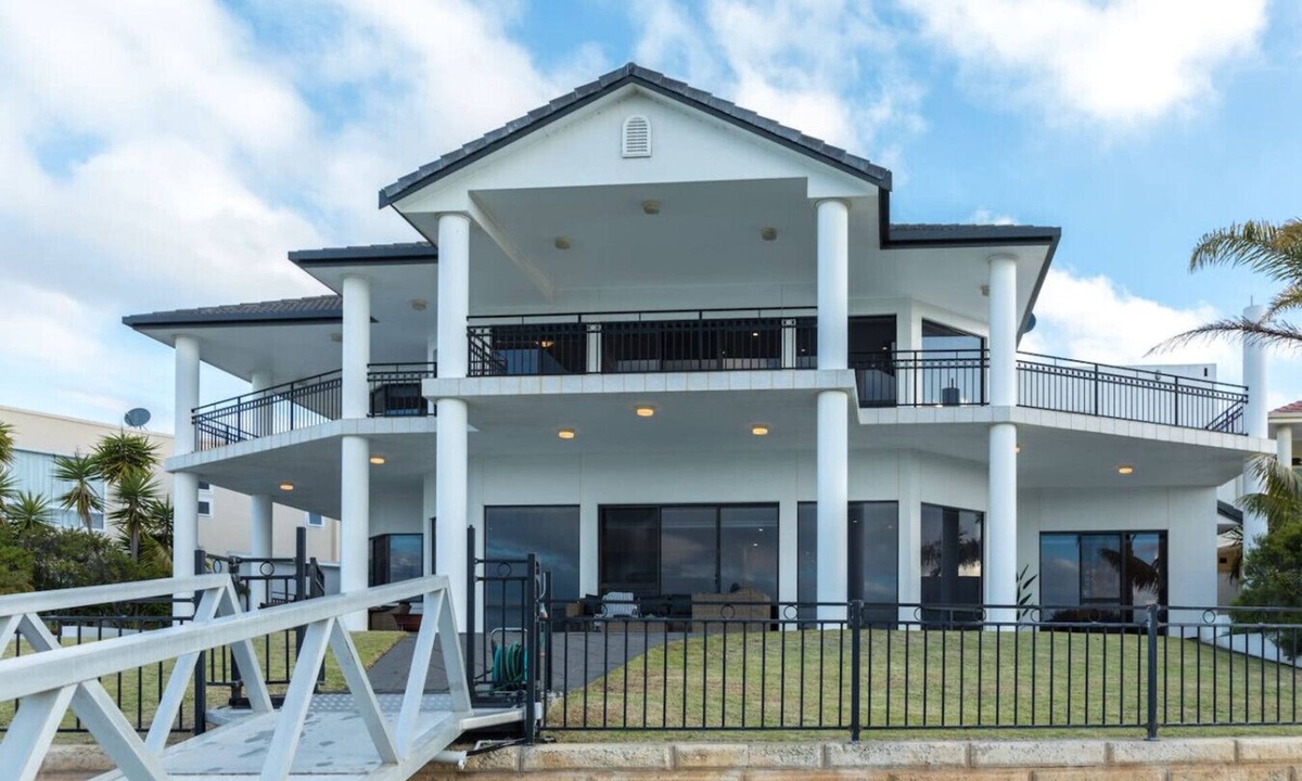 Port Lincoln House | Luxury Escape - Rate Variable *See rates below*