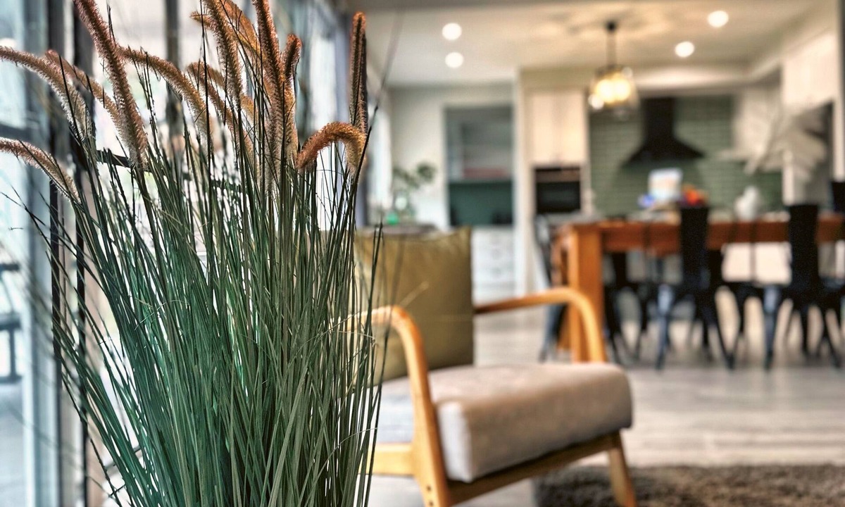 Muswellbrook House | Luxury Home for Work Teams and Families