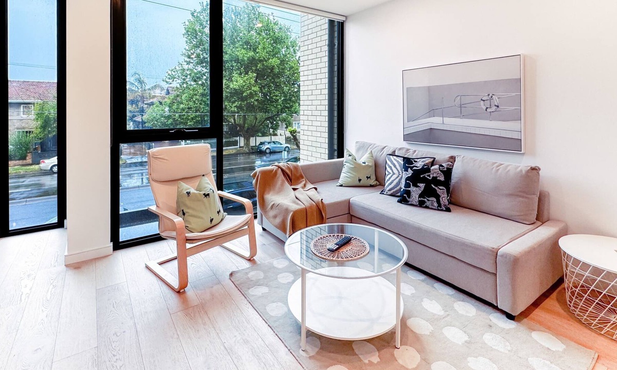 Port Melbourne House | Luxury Parkside 4 level Townhouse