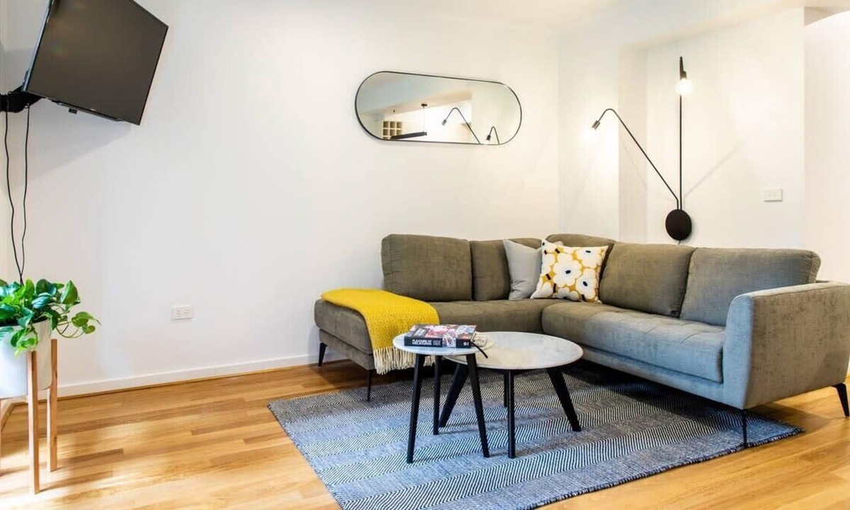Fitzroy Apartment | Luxury spacious 2 Bedroom Fitzroy Apartment