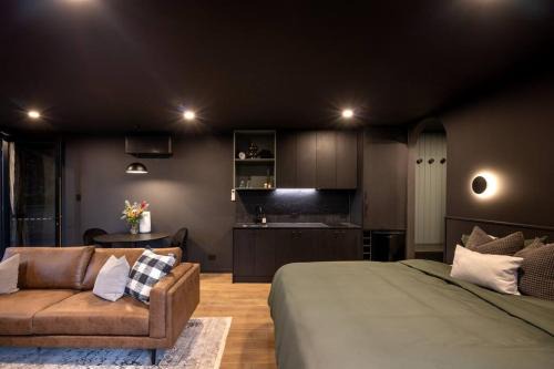 McLaren Flat Apartment | Luxury Vineyard Cabin Escape