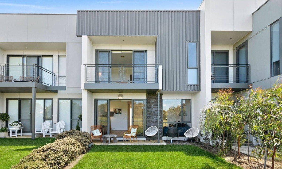Torquay House | Magic Driftwood