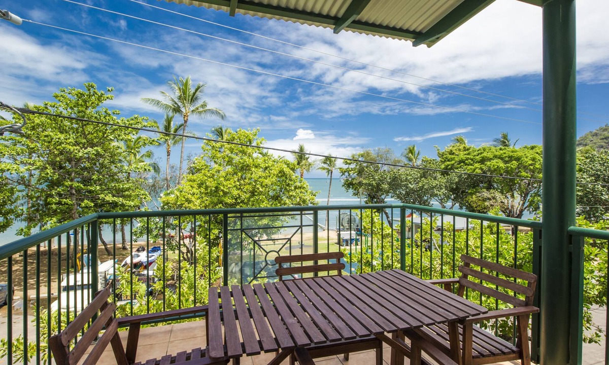 Horseshoe Bay Apartment | Magnetic Sunsets Resort