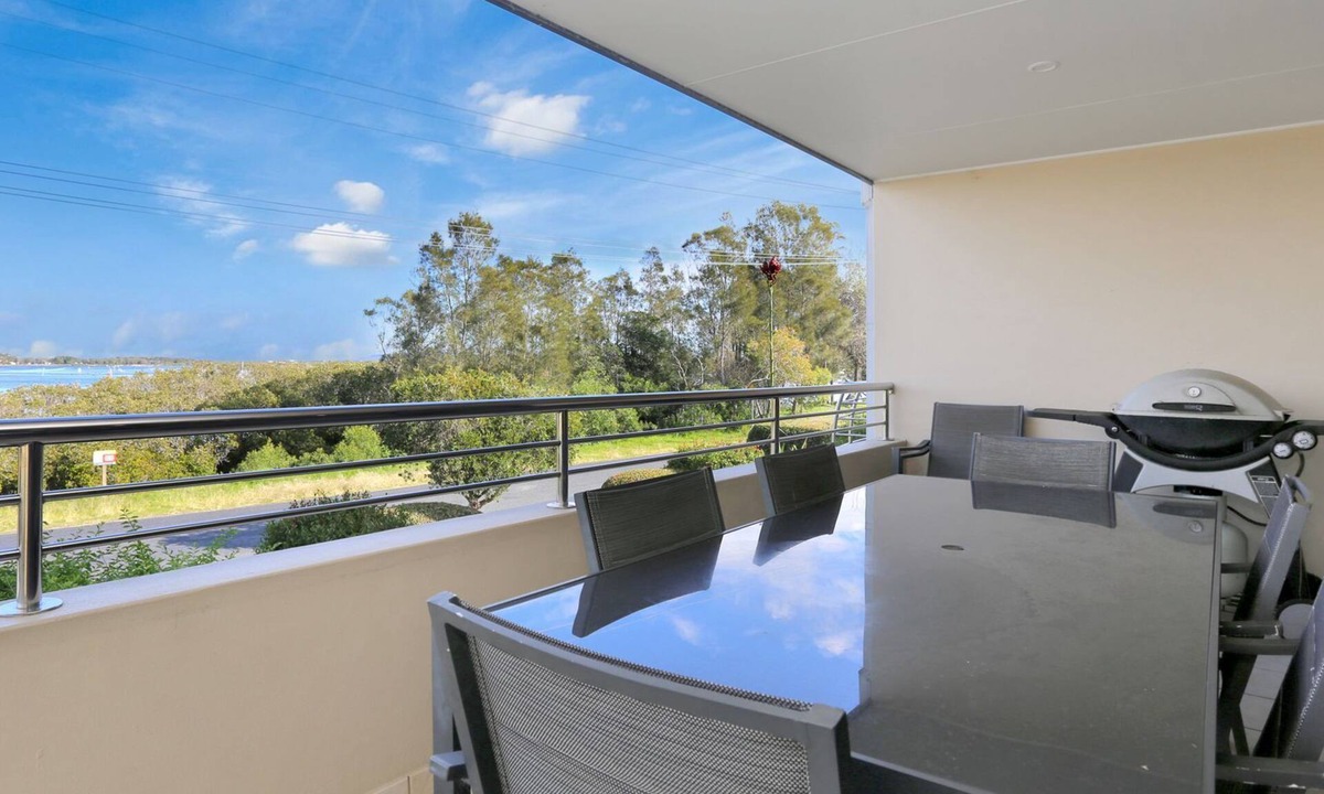 Hawks Nest House | Magnificent Views - Mariners Mark 3