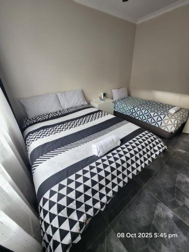 Truganina House | Mahzan on Dromana Room 2