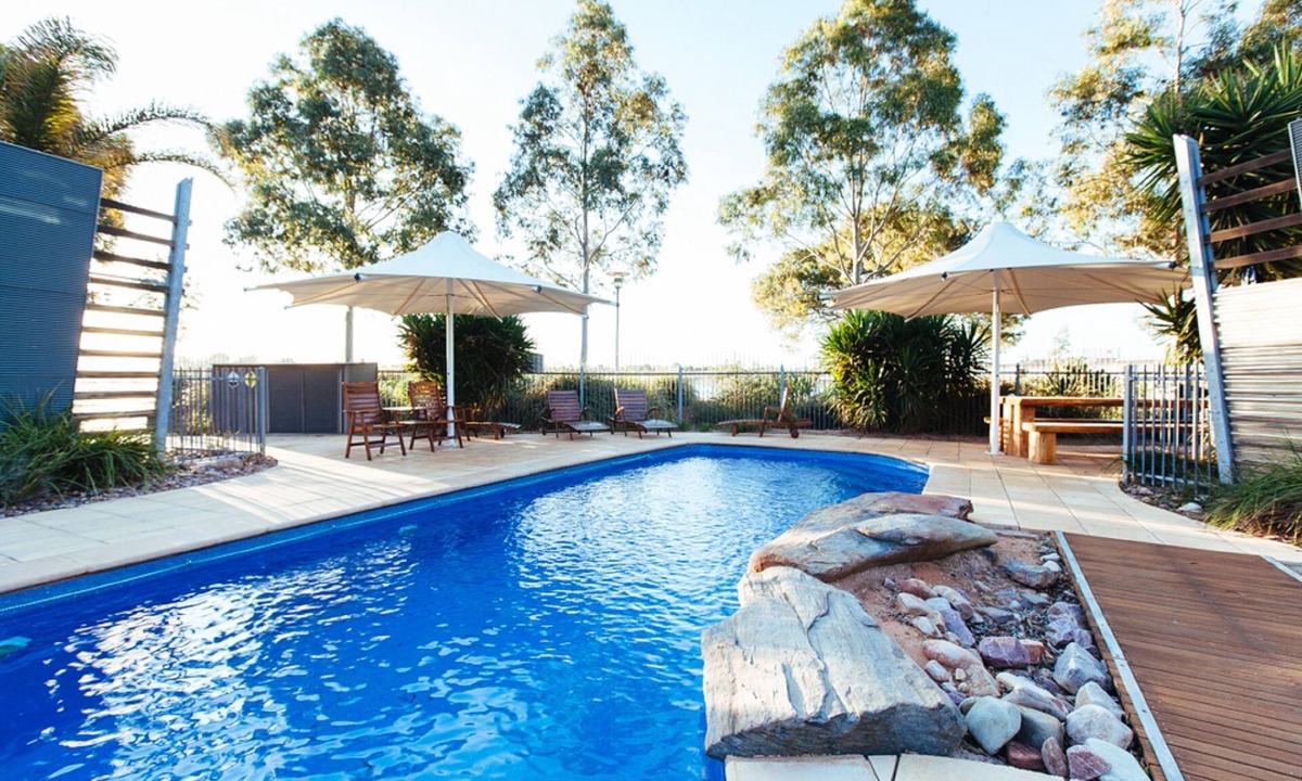 Davenport Apartment | Majestic Oasis Apartments