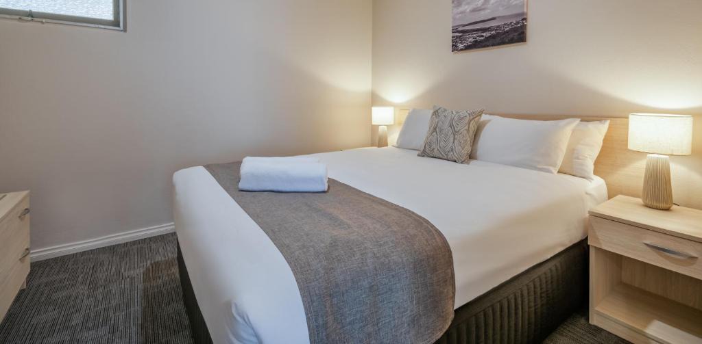Centennial Park Hotel | Mandala Ace Albany Hotel