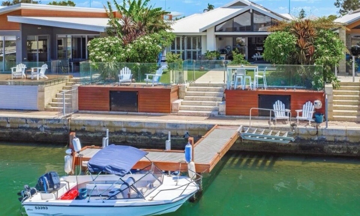Dudley Park House | Mandurah Lily Pad Canal Waterfront/Private Jetty