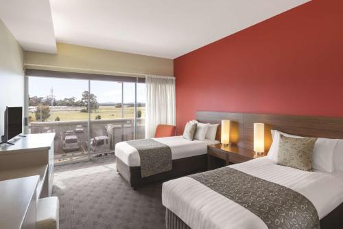 Cambridge Hotel | Mantra Hobart Airport