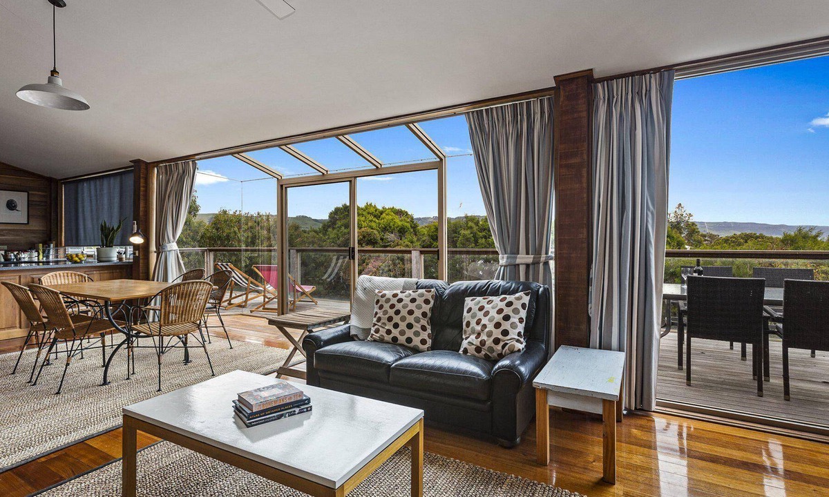 Marengo House | Marengo Hideaway - Escape To Beach & Otway Views *New Listing 2019*
