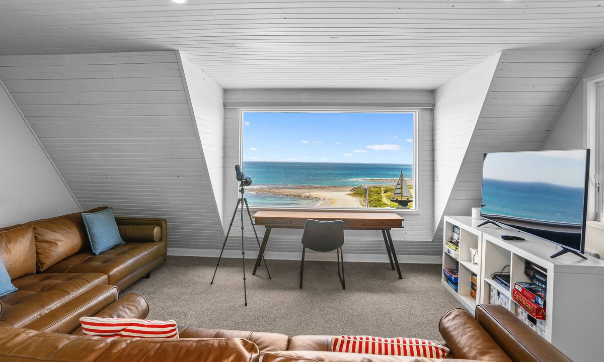 Marengo House | Marengo Views | 180° Clifftop Ocean View Home