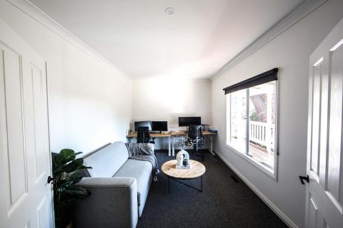 Warburton House | Martyr Views