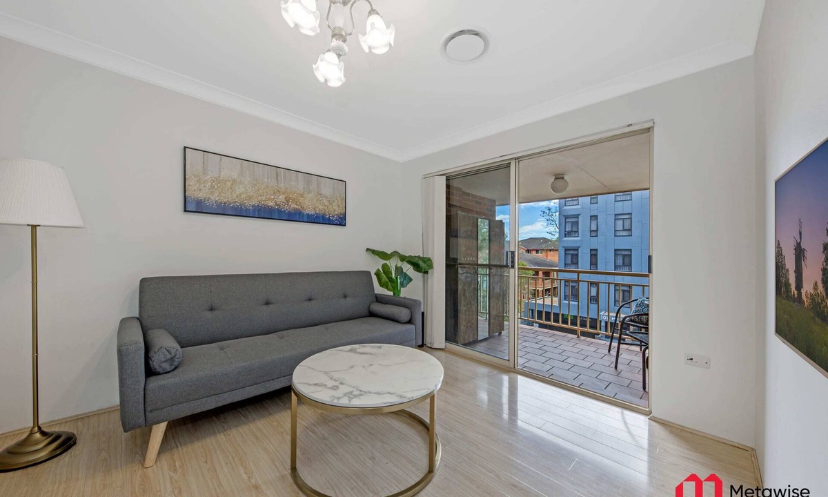 Parramatta Apartment | MetaWise / Parramatta Chic and Comfortable Two Bed