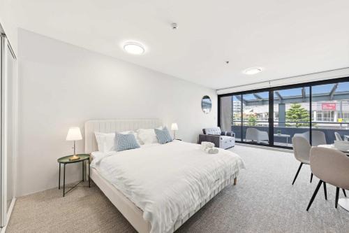 Cronulla Apartment | MetaWiseBnB Cronulla Beach Walk to Train & Shops 4