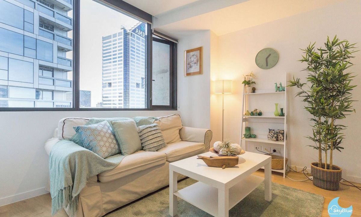 Melbourne Central Business District Apartment | ❤️MHTFZ01/InnerCBD/SkyHigh View/1Min To Station/FREE(Heated Pool/GYM/Tram)