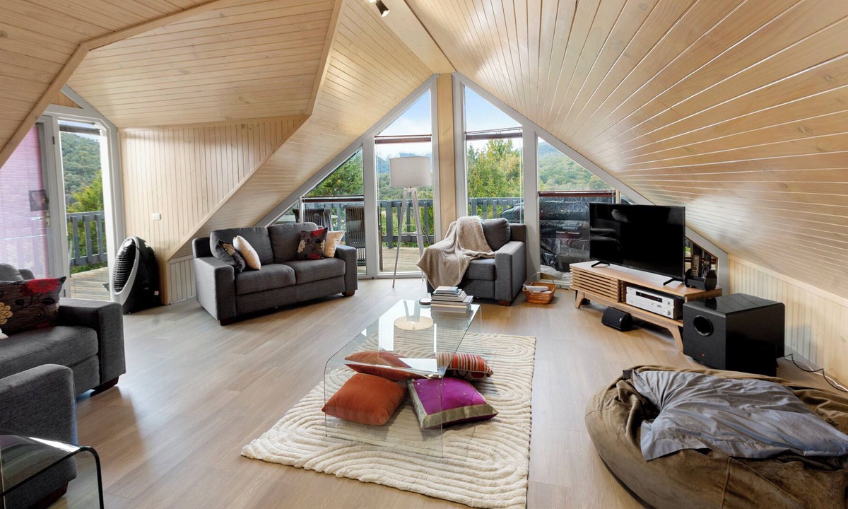 Merrijig House | Mi Casita - Quiet & Peaceful with Mt Buller views