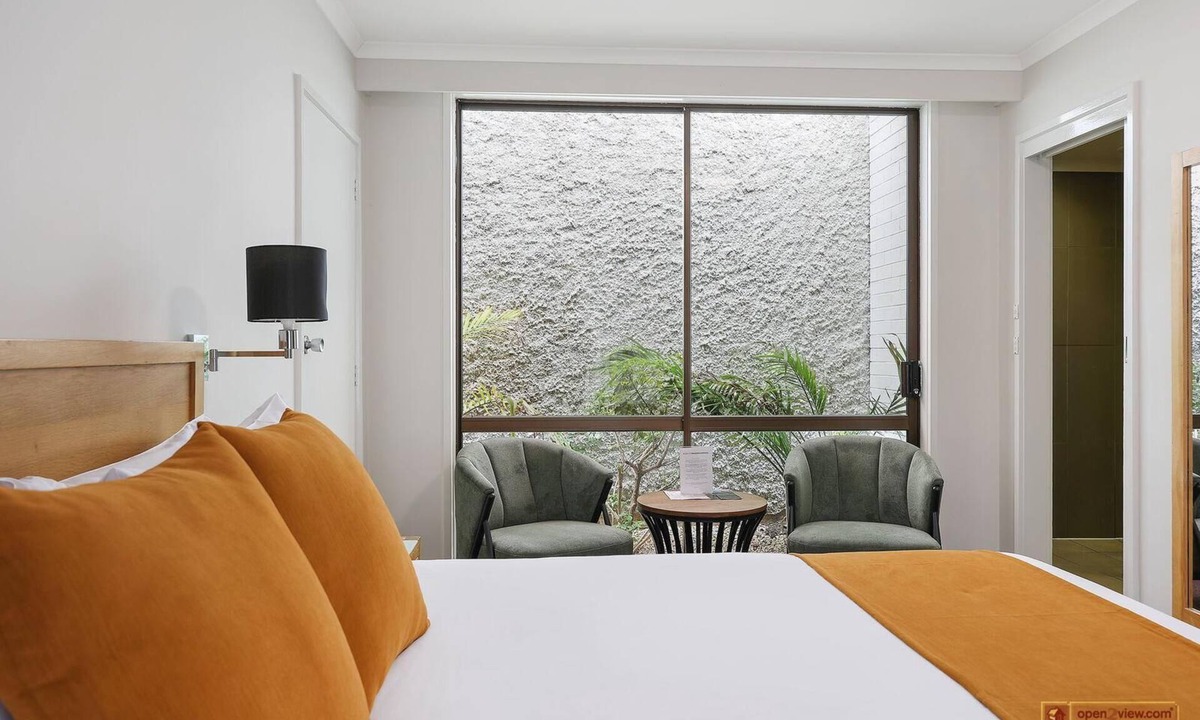 Warrnambool Hotel | Mid City Warrnambool