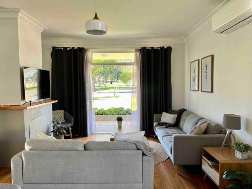 Mildura House | Mildura Park Views