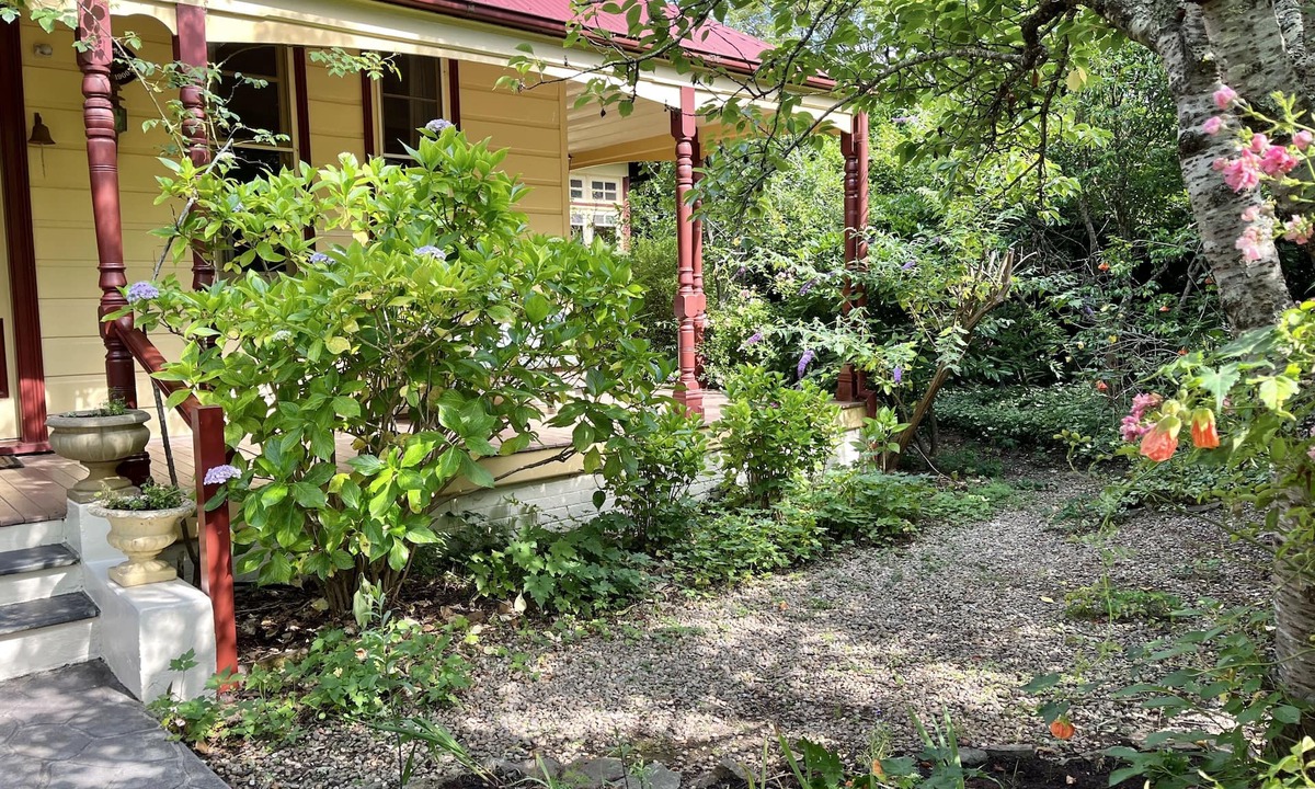 Leura House | Millie's Holmcroft Cottage-7 min walk Leura Character/Convenient-Quiet