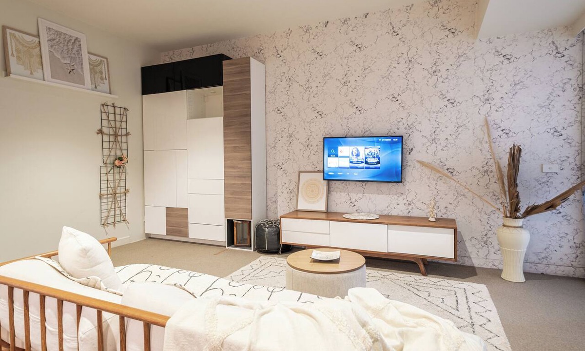 Melbourne Central Business District Apartment | Modern 2BR Apt in William st Melbourne cbd