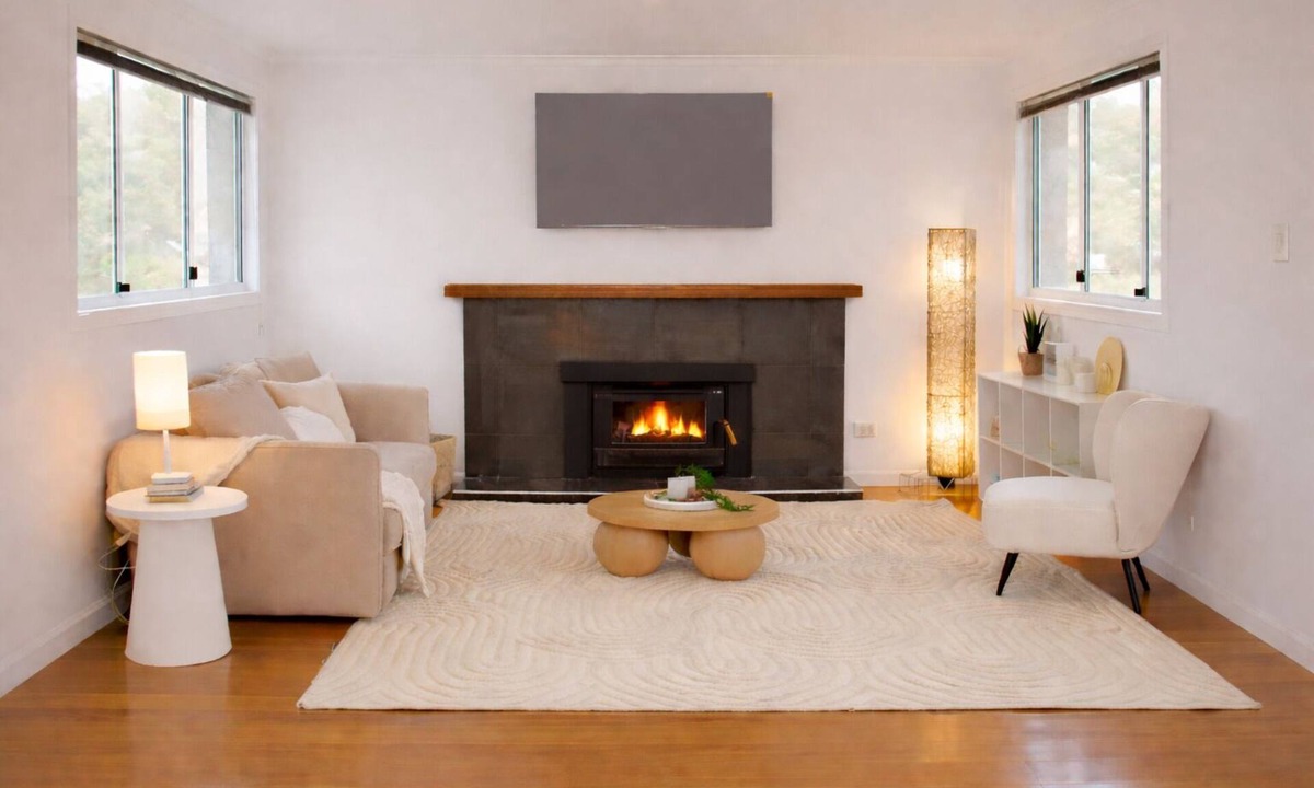 Claremont House | Modern 3BR Claremont Home | Parking & WiFi