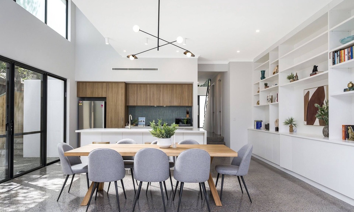 West Leederville House | Modern 4-Bed Double-Story House with Patio
