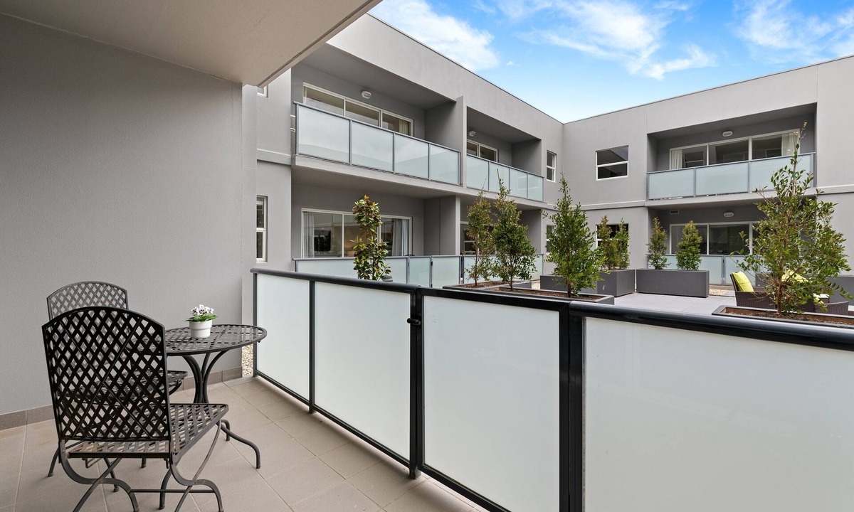 Burwood Apartment | Modern and Spacious Two Bedroom Apartment