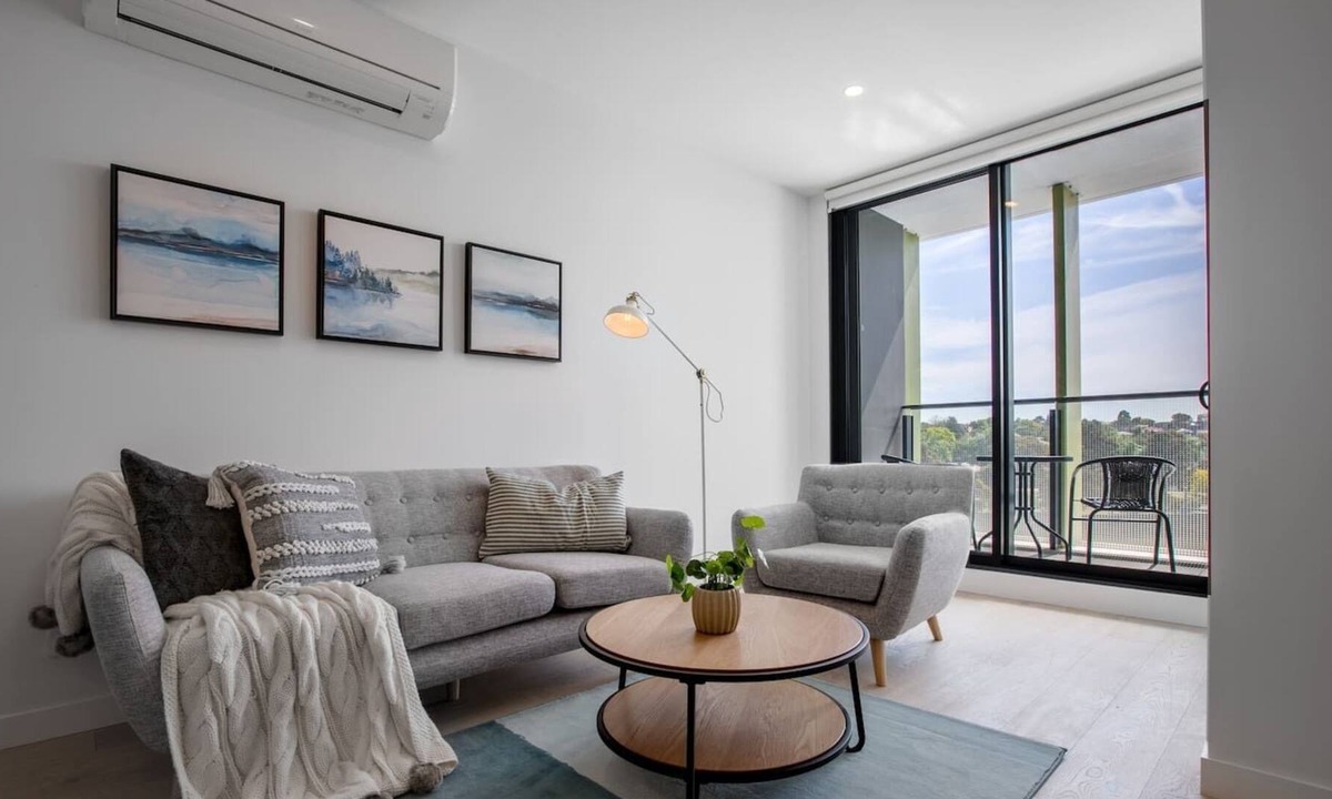 Parkville Apartment | [Modern City] Comfy and warm Apt@Parkville+Carpark