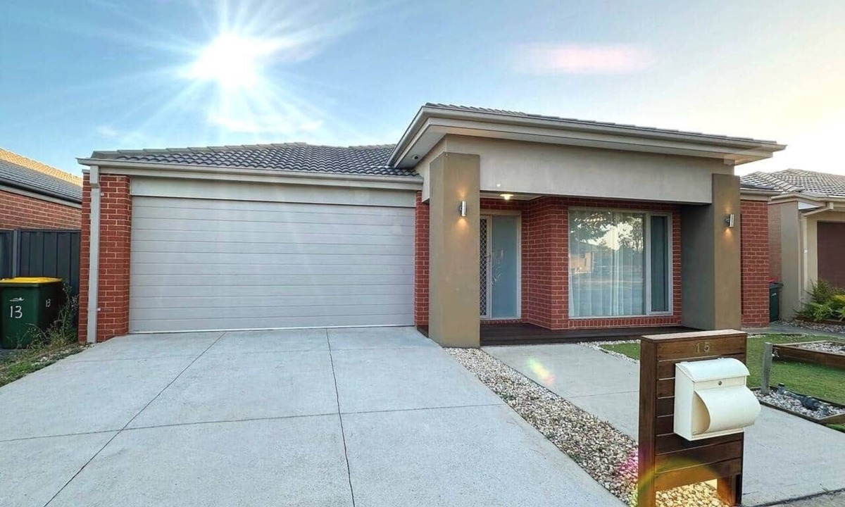 Tarneit House | Modern Family Haven | Spacious 4BR + Media Room