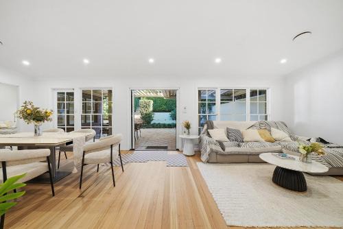 Artarmon House | Modern Federation Retreat North Shore Stay Parking