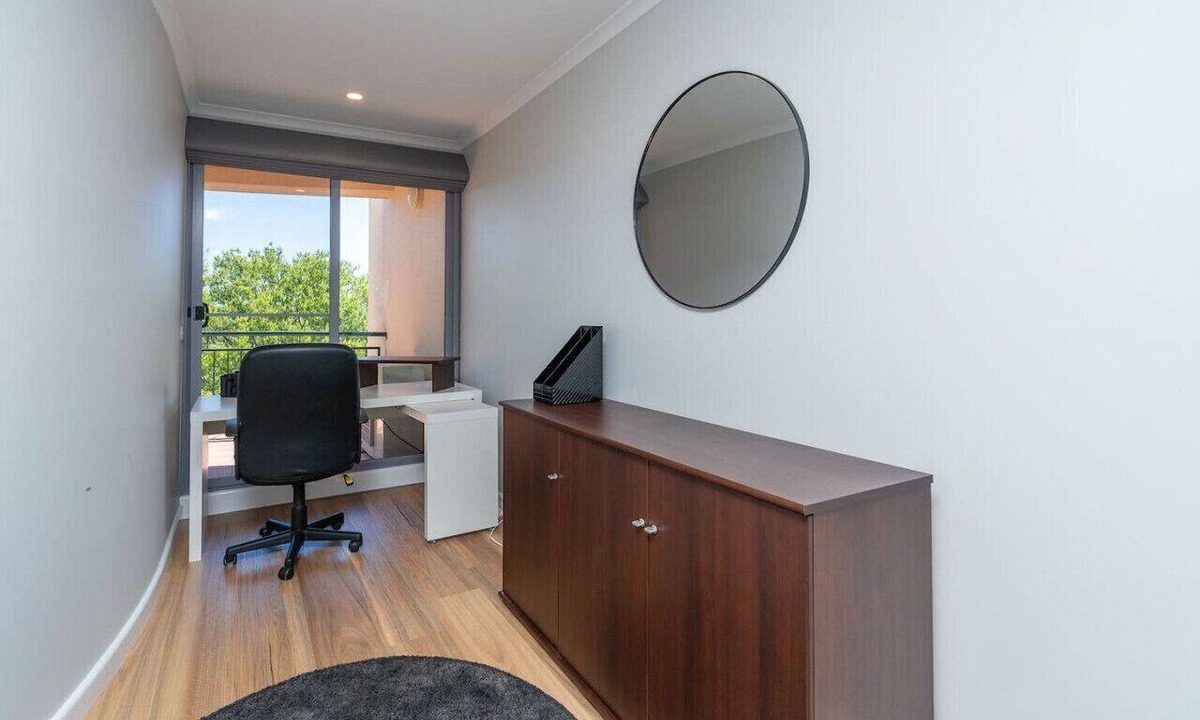 Griffith Apartment | Modern & Homely 2BR Burke Crescent Apartment