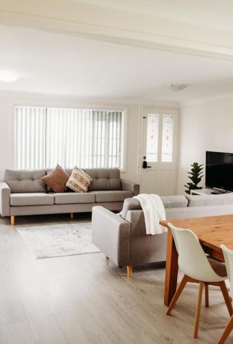 Oberon House | Modern Oberon Retreat Close to Lakes & Forests