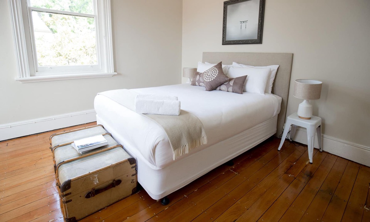 Battery Point House | Montacute Boutique Bunkhouse