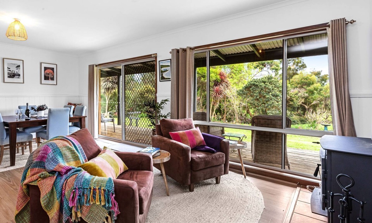 Marengo House | Moondara - An excellent location, just a short 2-minute drive from the stunning Marengo Beach
