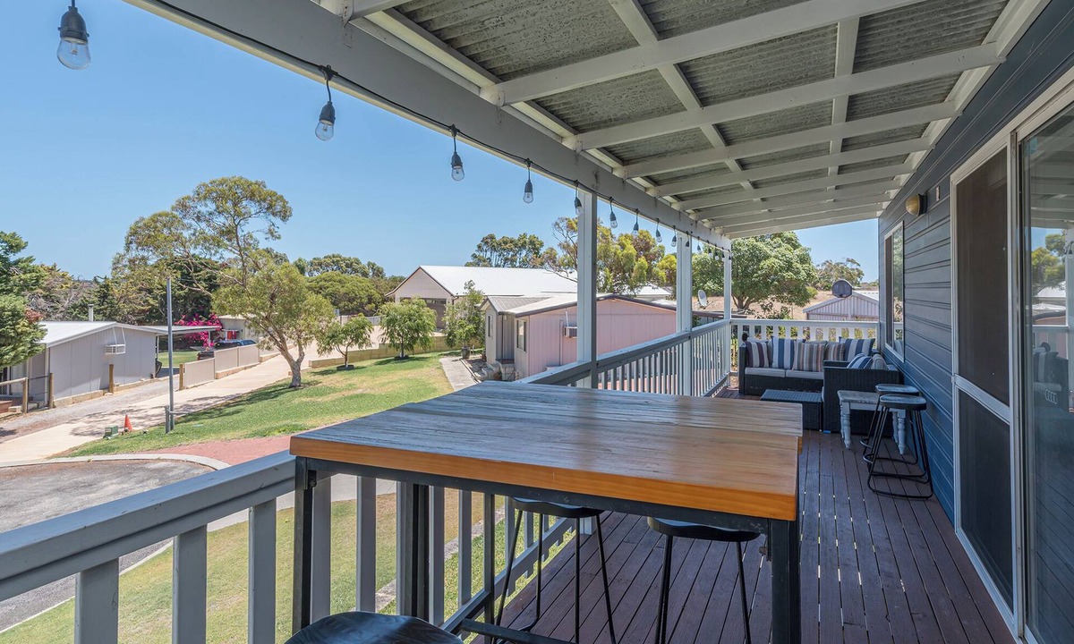 Guilderton House | Moore Memories - Relax by the River and Ocean