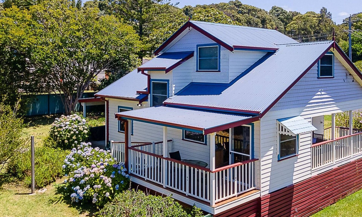 Bermagui House | Moorhead Beach Cottage - Wallaga Lake Rd 60