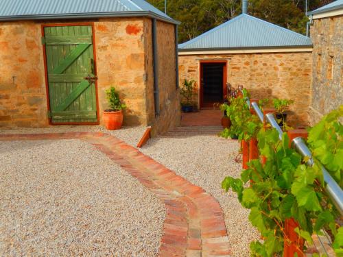 Norton Summit Bed & Breakfast | Morialta Barns