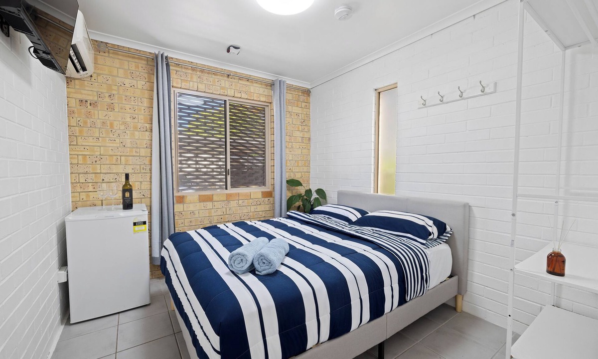 Caloundra Hotel | Motel Sunshine Coast
