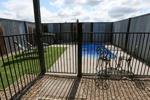 Heyfield Hotel | Motel3858