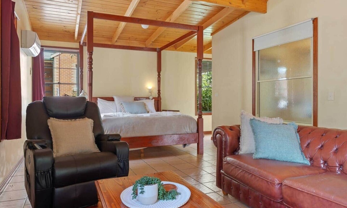 Halls Gap House | Mountainside Villa Two – Ironbark