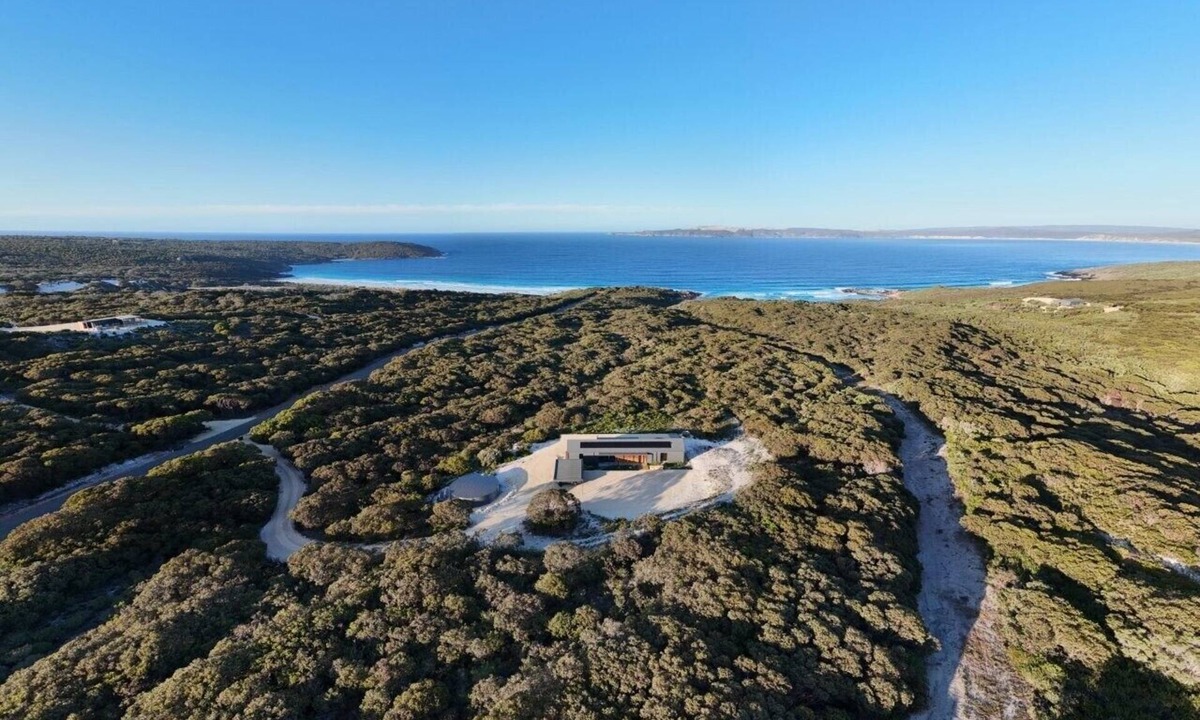 Bremer Bay House | Native Dog Cabin