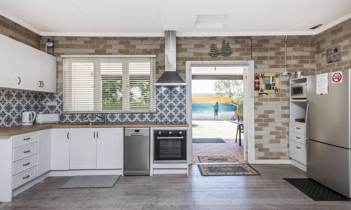 Lancelin House | Naut-a-Care @ Capricorn Lodge