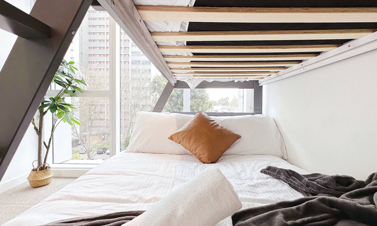 North Melbourne Apartment | NearCity&Train/2B2.5B1C/Woolworths/ArdenGarden2B