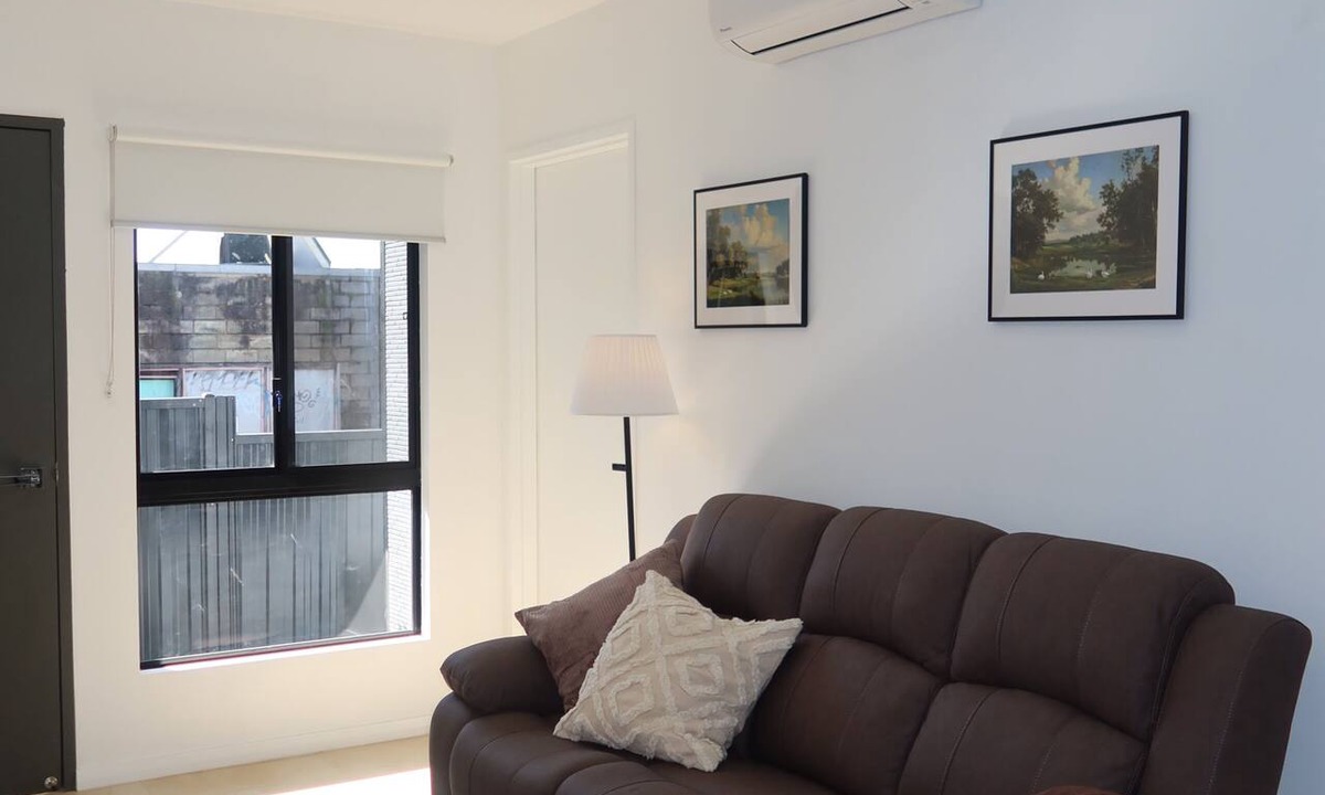 Northmead House | New Modern Family Retreat 3BR Near Parramatta