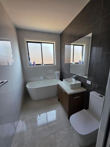 Melton South Villa | New villa with 3 Bedrooms and 3 Bathrooms