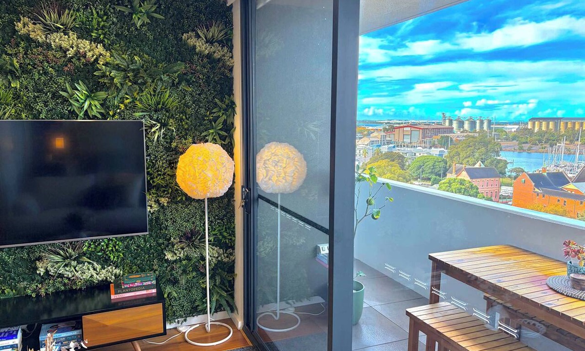 Newcastle West Apartment | Newcastle Harbour Oasis, 2 Bed, 2 Bath, 1 Carspace