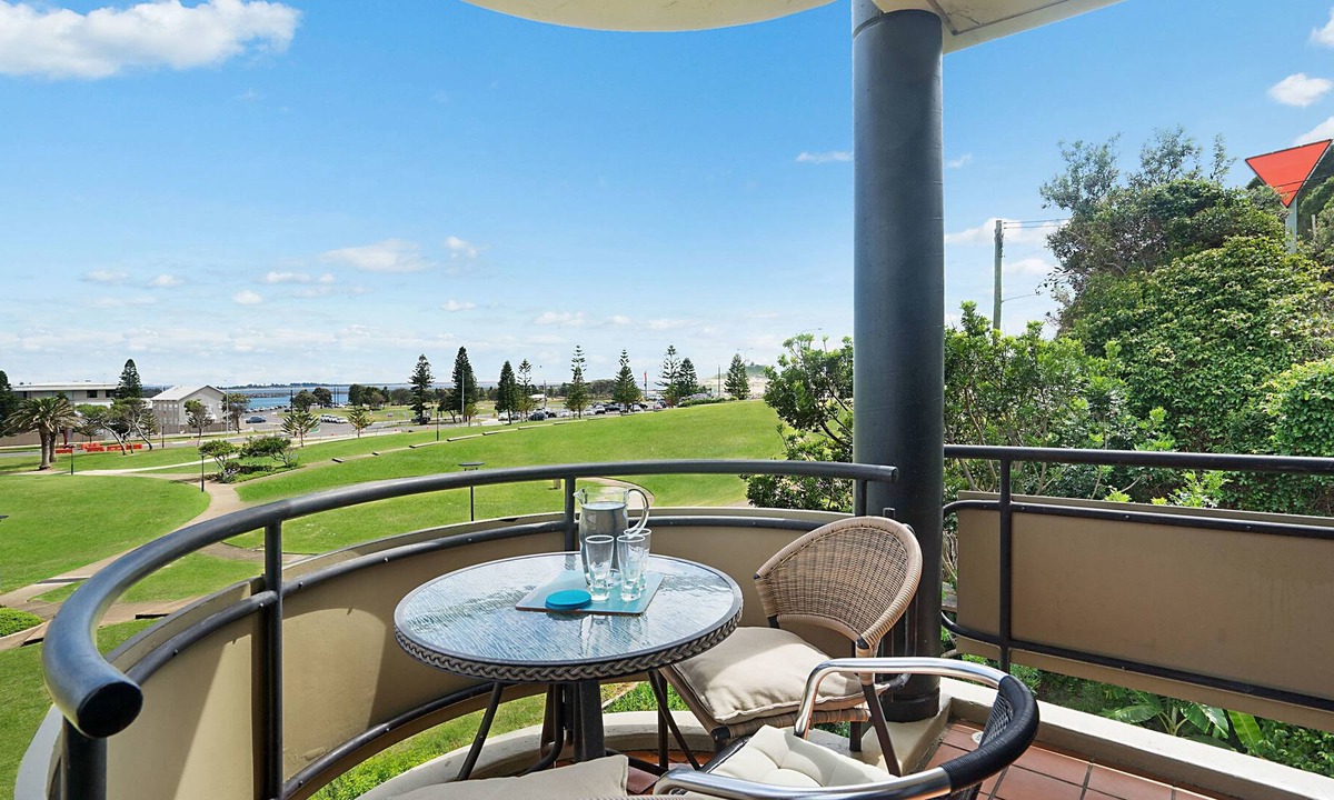 Newcastle East Apartment | Newcastle Short Stay Apartments - Flagstaff Apartments