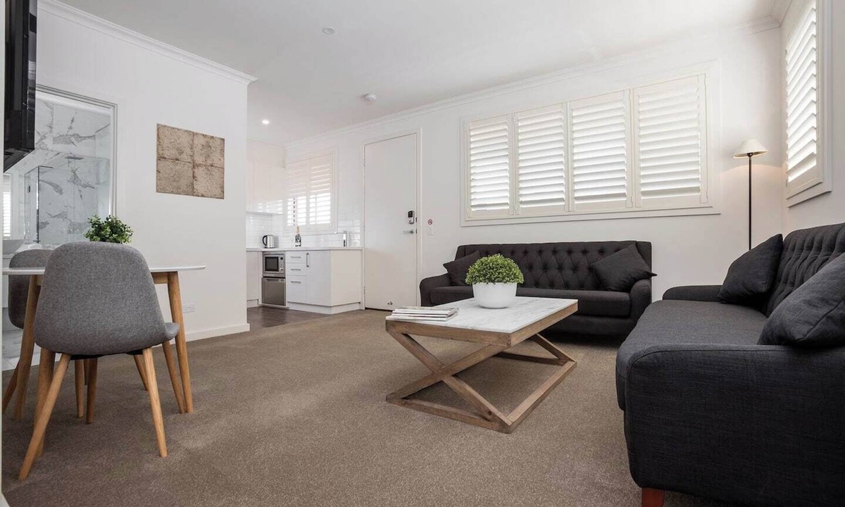 Ballarat Apartment | Newington Apartments - Apt 1 Twin Queen, New!