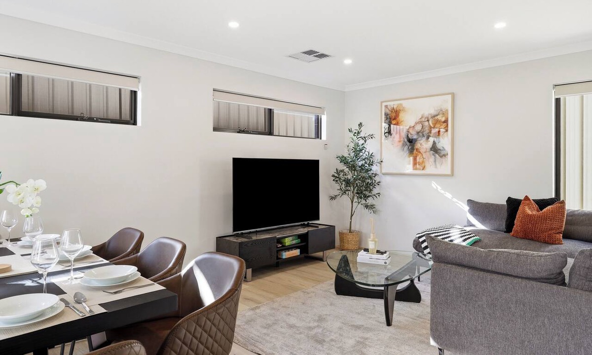 Bentley House | Newly built two-storey townhouse in the heart of Bentley — ideal for families, groups & corporate stays. Modern interiors, gourmet kitchen, private alfresco & a Nespresso on us.