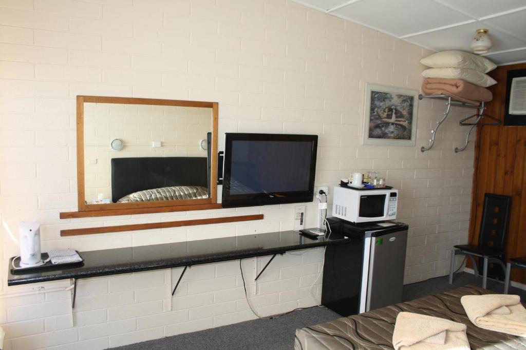 Nhill Hotel | Nhill Oasis Motel